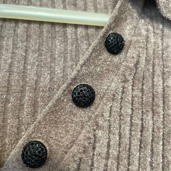 WHBM soft velvety sweater size small - Picture 4 of 6